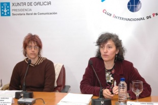 Charo Suárez Parga e Lidia Senra na conferencia de prensa
