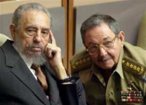 A FPG pide, entre outros, o voto de Fidel e Raúl