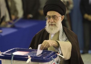 O líder relixioso Ali Khamenei, xefe de Estado de Irán