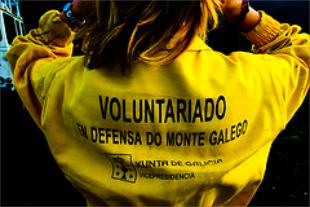 Voluntariado na defensa do monte galego
