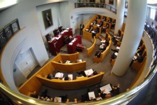 A Deputación da Coruña ten previsto inxectar fondos para gastos correntes