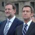 O líder do Partido Popular a nivel estatal, o galego Mariano Rajoy, e Feijoo escoitan a interpretación, íntegra, do Himno