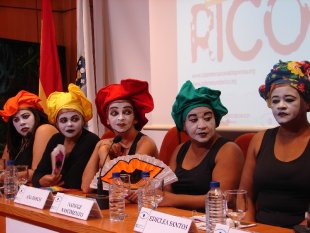 Paz, Cristina, Ana, Nadege Nascimento e Ediclea Santos