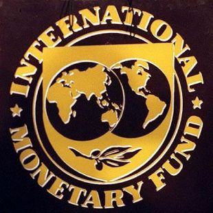 Manter os salarios e abaratar o despido é a fórmula que contra a crise recomenda o FMI