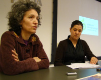 Lidia Senra e Isabel Vilalba, durante a intervención do SLG