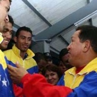 Chávez anunciou a entrega das retidas nun acto deportivo