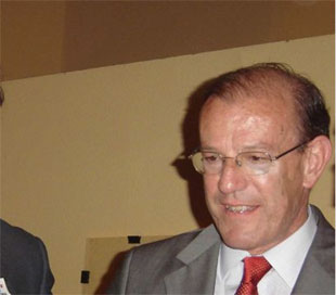 António Carmona, ex alcalde polo PSD, agora candidato independente