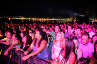 Os seareiros da música pop-rock reclaman a volta ás orixes do festival