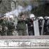 A Policía dispara contra manifestantes en Quirguicistán