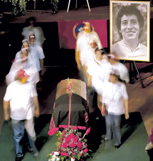 Chile réndelle homenaxe a Jara estes días co enterro que nunca puido ter