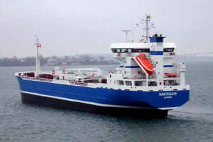 O enxeñeiro xefe da embarcación declarouse culpábel de botar ao océano sustancias contaminantes