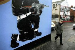 Mural do UVF nunha rúa de Belfast, 2005