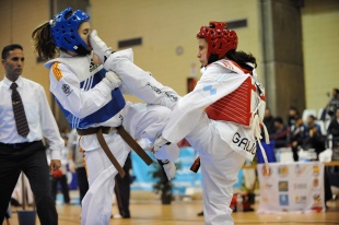 Algunhas das espectuaculares imaxes que nos deixou o campionato estatal de exhibición / Foto: Federación Galega de Taekwondo