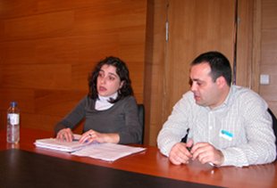 Cristina Gomis e Gonçalo Cordeiro, de Tagen Ata, participaron na presentación de Exeria / Foto: Irene Touriño