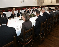 As delegacións dos dous países compartiron un xantar