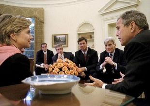 Clinton, nunha xuntanza con Bush no Despacho Oval
