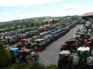 Durante a fin de semana continuaron a chegar a Compostela tractores de todo o país / Imaxe de arquivo