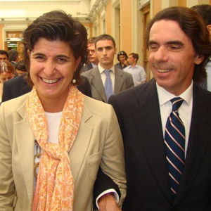Mar&iacute;a San Gil e Jos&eacute; Mar&iacute;a Aznar.jpg