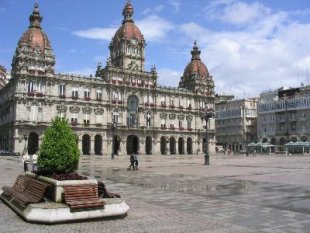 A praza de Mar&iacute;a Pita, un dos lugares m&aacute;is emblem&aacute;ticos da Coru&ntilde;a. FOTO: http://medresto.blogs-r.com/