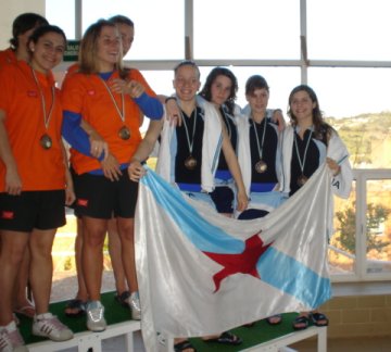 O equipo galego, terceiro en 4x50 tubo feminino