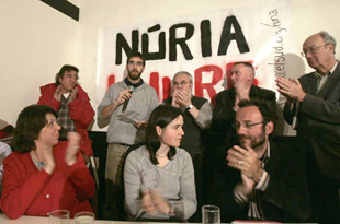 Acto de presentación de comunicado de personalidades, 11 de abril. (Abaixo a dereita, Benet Salellas).