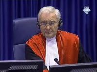 O xuíz Iain Bonomy
