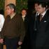O presidente de Costa Rica, Óscar Arias (esqu.), e Carlos López, que representa o Goberno 'de facto'