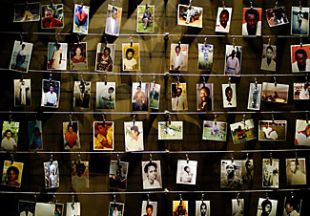 Fotografías de asasinados durantes as matanzas