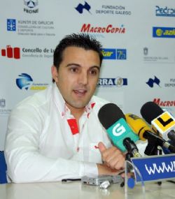 Bruno García, na rolda de prensa en que se anunciou a súa renovación