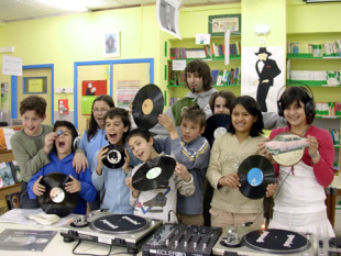 Escola Sinsal: Os rapaces descobren a música