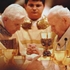 O "carisma" do papa Wojtyla ofusca o Ratzinger "intelectual"