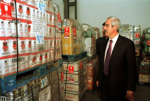 Aurelio Miras Portugal, ex conselleiro de Emigración, en Santiago (21-2-2002)