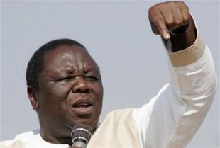 O líder da oposición Morgan Tsvangirai convértese en novo primeiro ministro