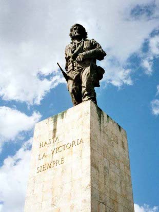 Monumento ao 'Che' no seu mausoleo, en Cuba