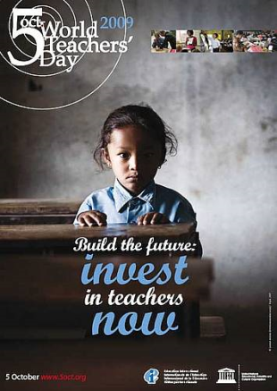 Cartaz da Unesco neste Día Mundial do Profesorado: "Constrúe o futuro, inviste en profesorado agora"