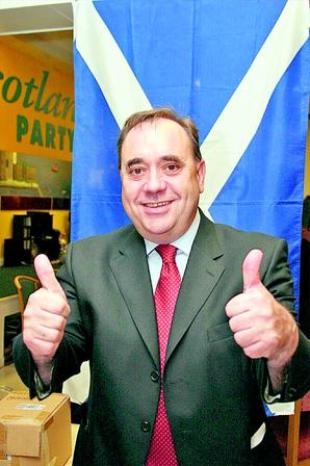 Alex Salmond cumpriu este venres un ano á fronte do goberno de Escocia