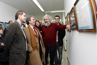Visita do ministro de Cultura, César A. Molina, e Iván Puentes, ao Museo do Humor