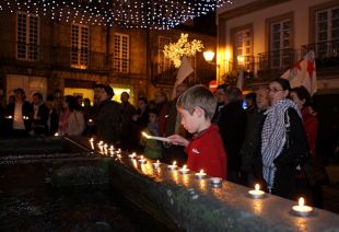 Concentración na Praza do Toural, en Compostela, o 30 de Nadal / Foto: Xan Muras