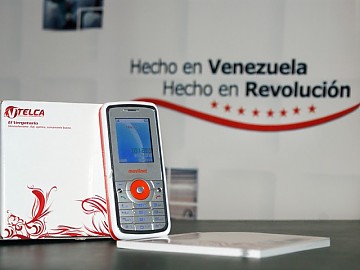 Imaxe do teléfono móbil ZTE C366 feito en Venezuela. Foto Agencia Bolivariana de Noticias