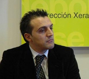 Bruno García, un dos seleccionadores e adestrador do Azkar Lugo, na presentación