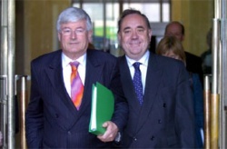 Robin Harper, dos 'verdes', e Alex Salmond