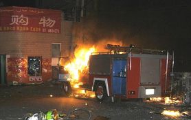 Unha imaxe das desfeitas causada polos disturbios, segundo a axencia oficial chinesa Xinhua