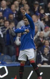 Nacho Novo coa camisola dos Glasgow Rangers