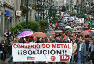 A cidade de Vigo botouse á rúa o 10 de xuño, para apoiar os folguistas / Imaxe: Zélia Garcia