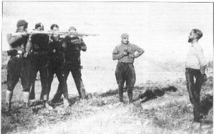 Fotografía dun fusilamento en 1936 (o lugar non está claro)