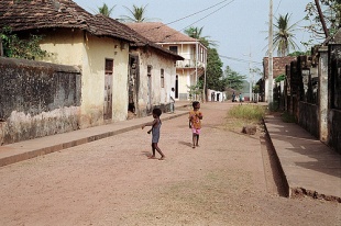 Unha vila da rexión de Bolama, en Guinea-Bissau / Flickr: christing