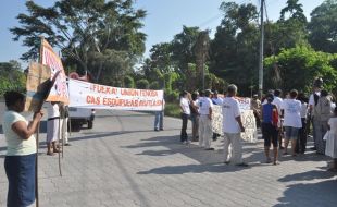 Manifestación contra Unión Fenosa, o pasado mes de decembro (clique para ampliar)