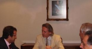 O l&iacute;der do PPdeG tam&eacute;n se entrevistou con empresarios da di&aacute;spora
