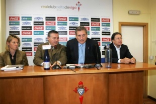 Durante a conferencia de prensa na que se explicaron aspectos fundamentais das contas do equipo