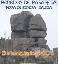 Capa do calendario que presenta o Seminario de Estudos Comarcais da Costa da Morte para 2009, con imaxes dos penedos